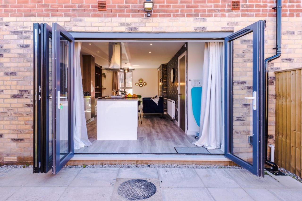 Villa Rest&Recharge At Ridgefield House Manchester Exterior foto